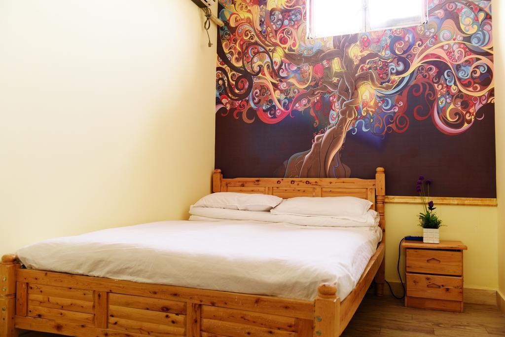 Happy Station Hostel Dunhuang Extérieur photo