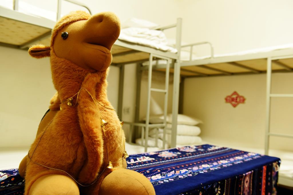 Happy Station Hostel Dunhuang Chambre photo